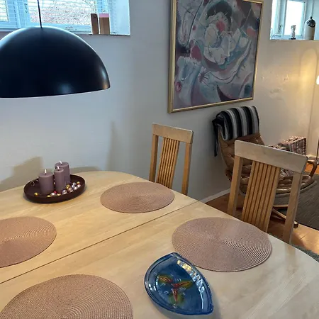 Hyggelig Taet Pa Centrum Apartamento *